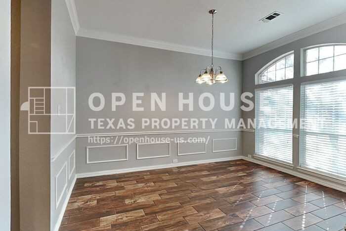 2826 Northwood St - Photo 6 of 50