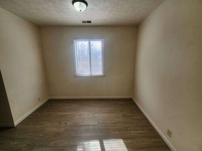 410 S 29th St #06 - Photo 5 of 16