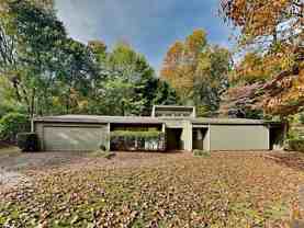 4569 S Landing Dr - Photo 1 of 1