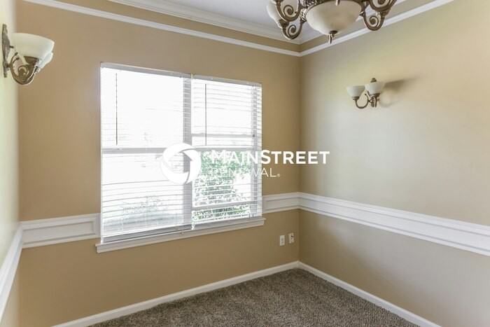 6338 Mcclendon Cir S - Photo 7 of 17