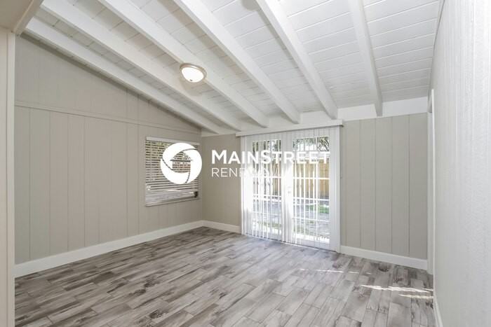 2175 Gentian Rd - Photo 7 of 16