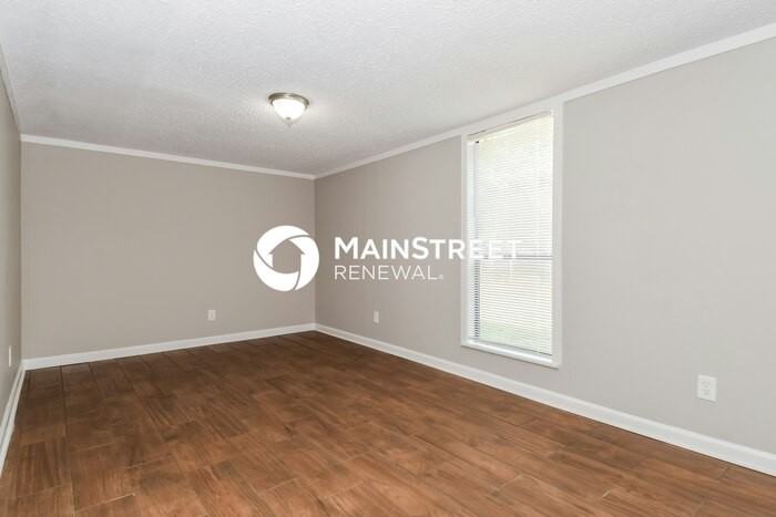 11665 Summer Tree Rd N - Photo 5 of 16