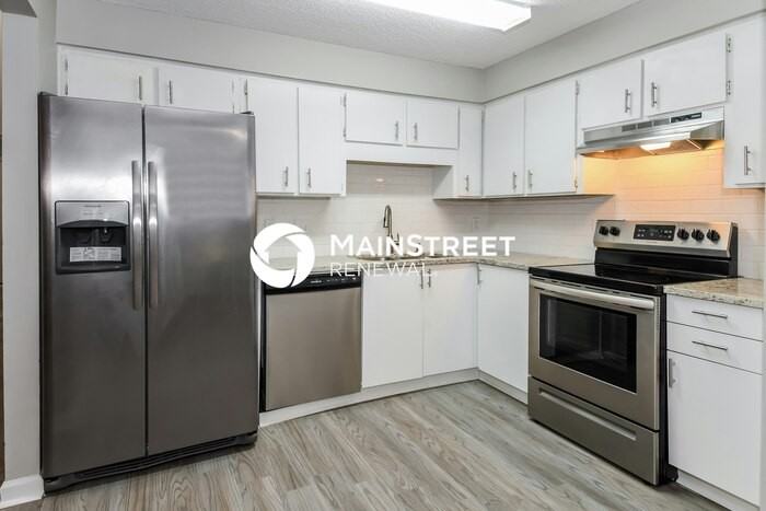 11665 Summer Tree Rd N - Photo 6 of 16