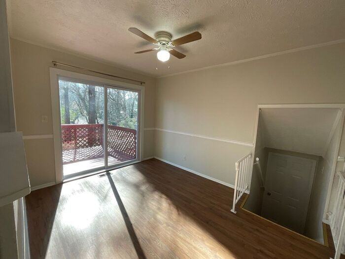 2501 Celina Ct - Photo 4 of 24