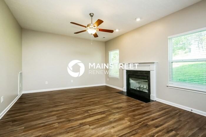 7481 Maggie Dr - Photo 4 of 17