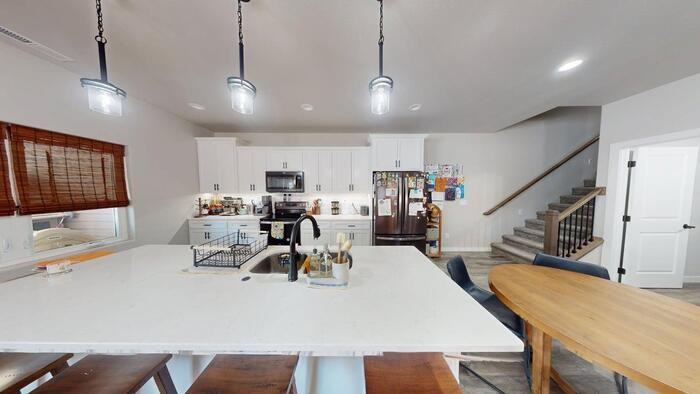 730 Compass Loop - Photo 4 of 24