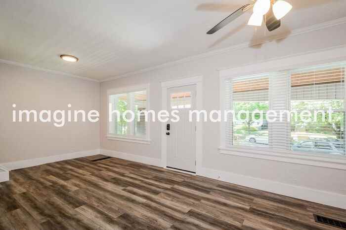 6225 Marmaduke Ave - Photo 4 of 18