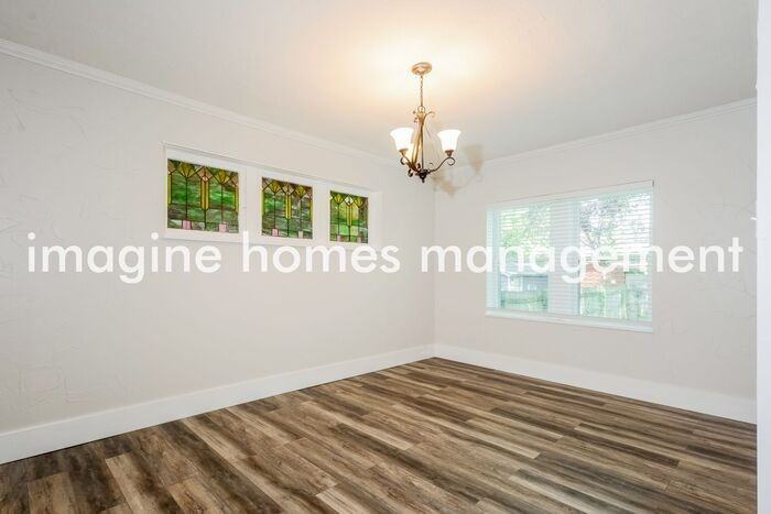 6225 Marmaduke Ave - Photo 5 of 18