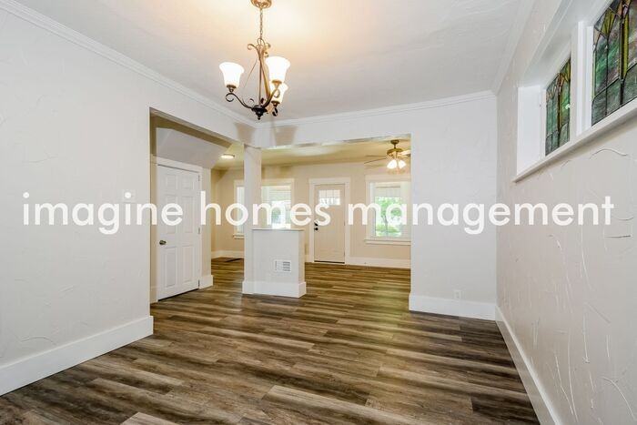 6225 Marmaduke Ave - Photo 6 of 18