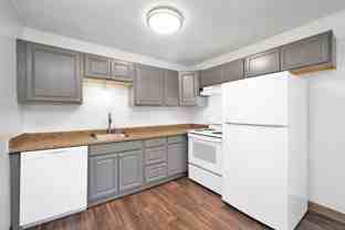 5977 N Fessenden St - Photo 1 of 1