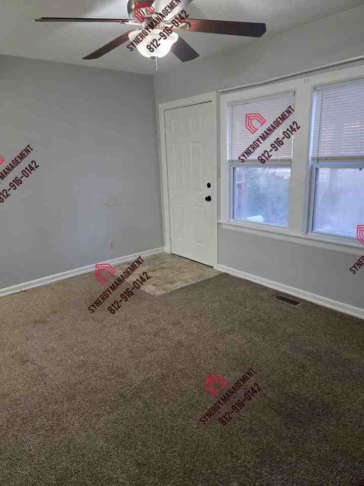 821 Stanley Ave #1 - Photo 3 of 13