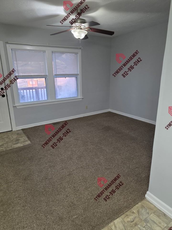 821 Stanley Ave #1 - Photo 4 of 13