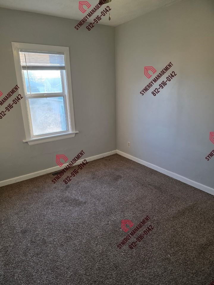 821 Stanley Ave #1 - Photo 7 of 13