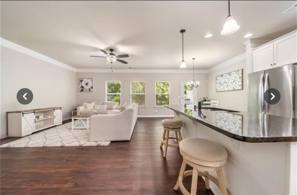 1427 Haynescrest Ct - Photo 5 of 13