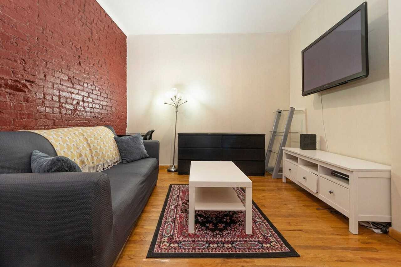 329 E 94th St #1032023P - Photo 4 of 19