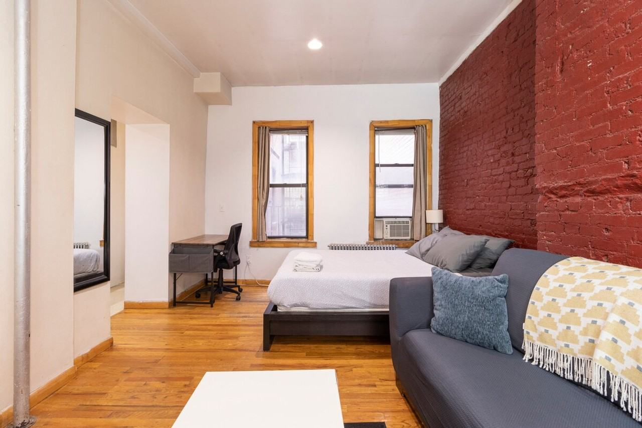 329 E 94th St #1032023P - Photo 5 of 19