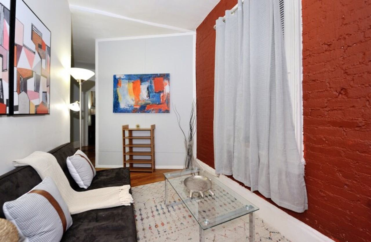 440 W 45th St #1323913P - Photo 2 of 24