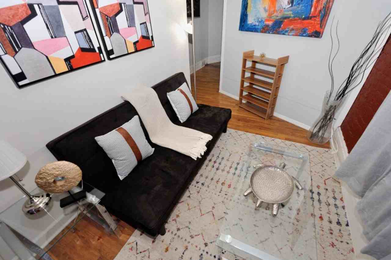 440 W 45th St #1323913P - Photo 5 of 24