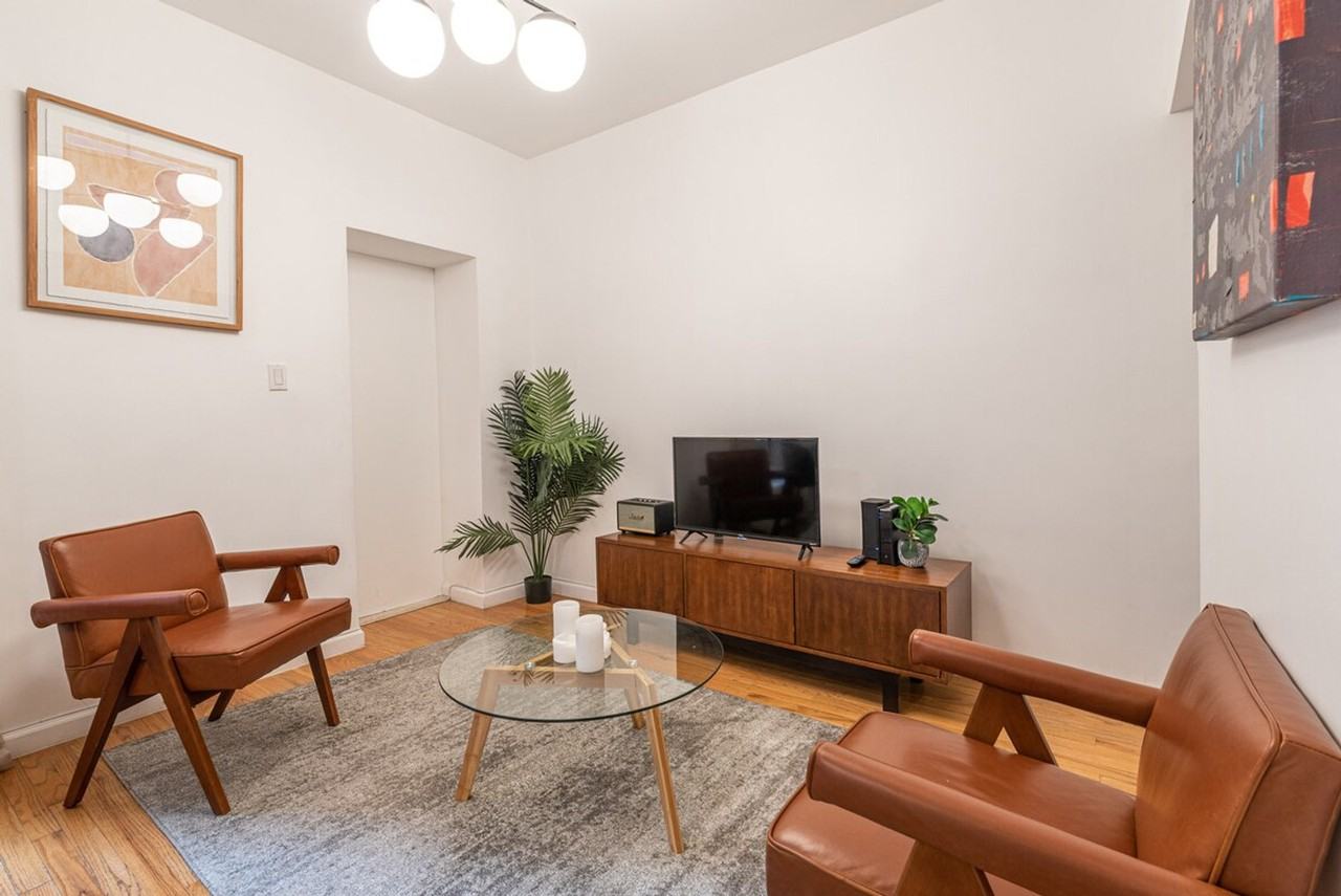 136 E 57th St #1323942P - Photo 2 of 20