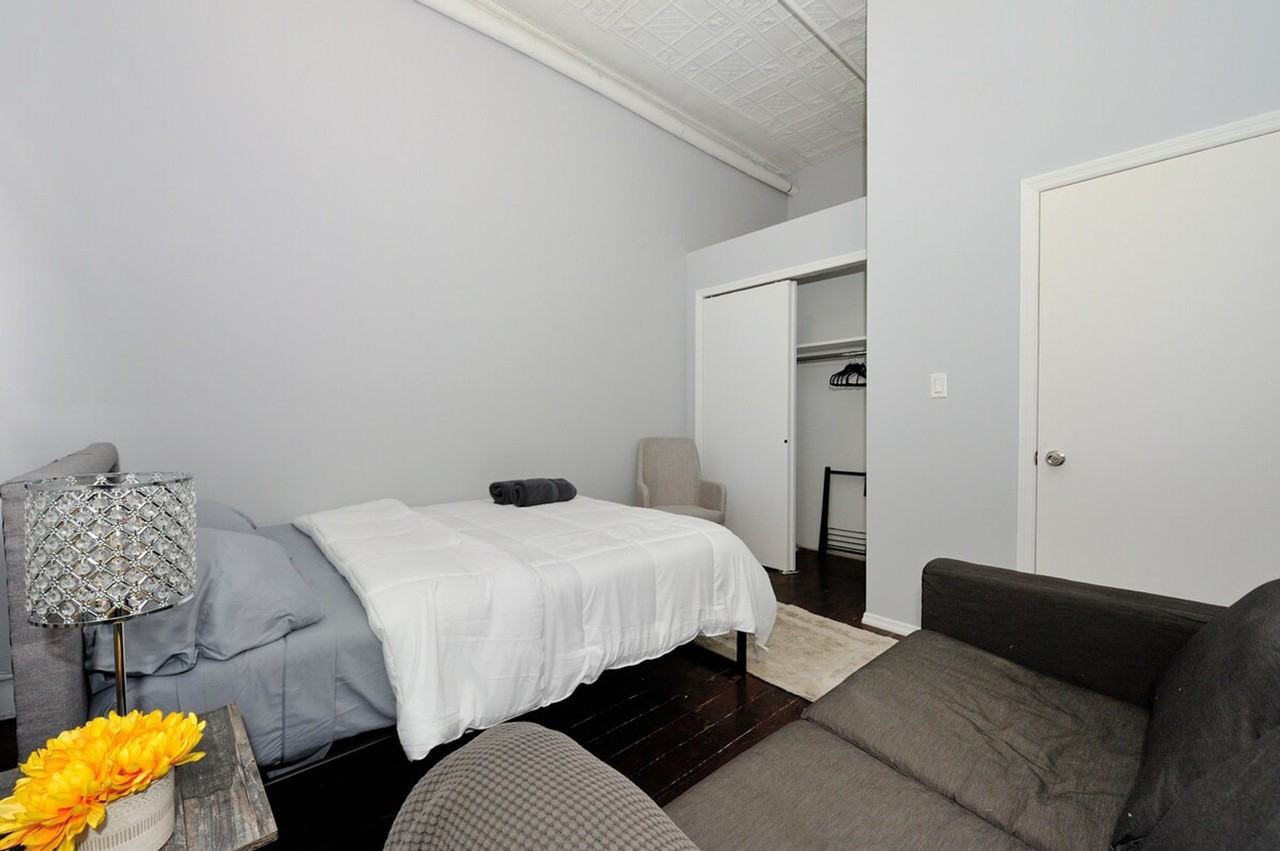 275 Greenwich St #1323906P - Photo 2 of 28