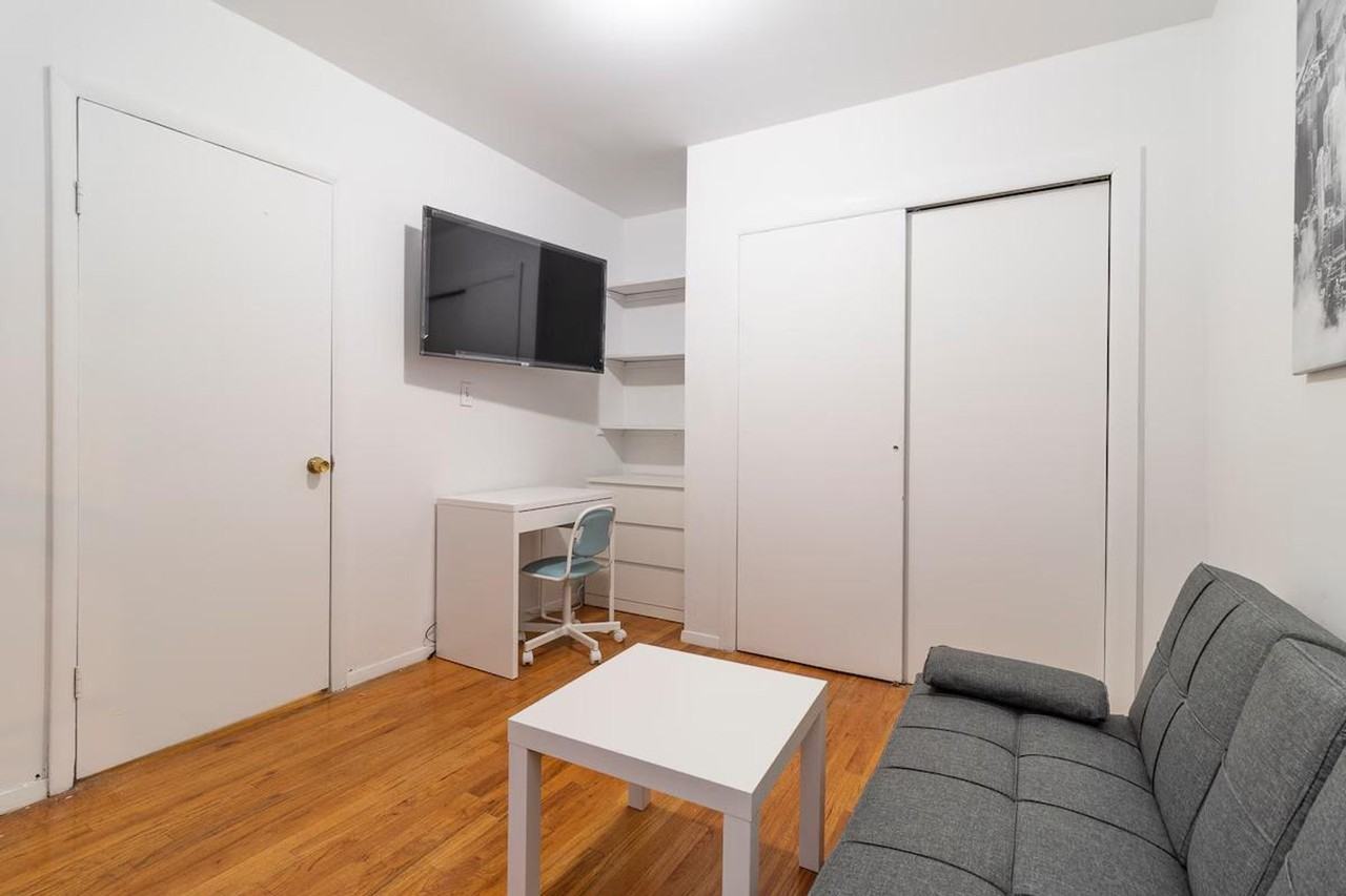 1666 3rd Ave #1032039P - Photo 3 of 24