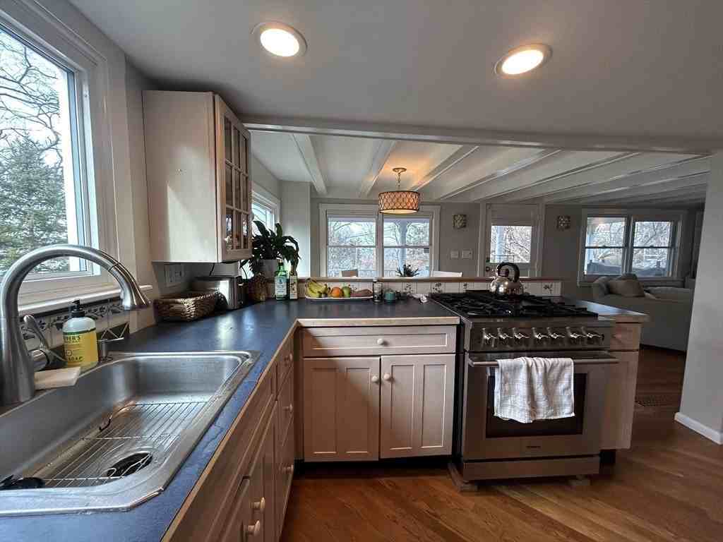 23 Nonantum Rd - Photo 7 of 23