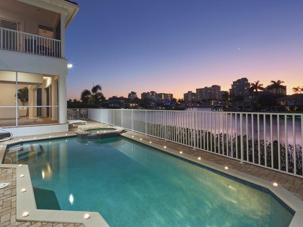 4419 Crayton Rd - Photo 4 of 45