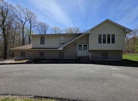 452 Hemlock Dr - Photo 1 of 1