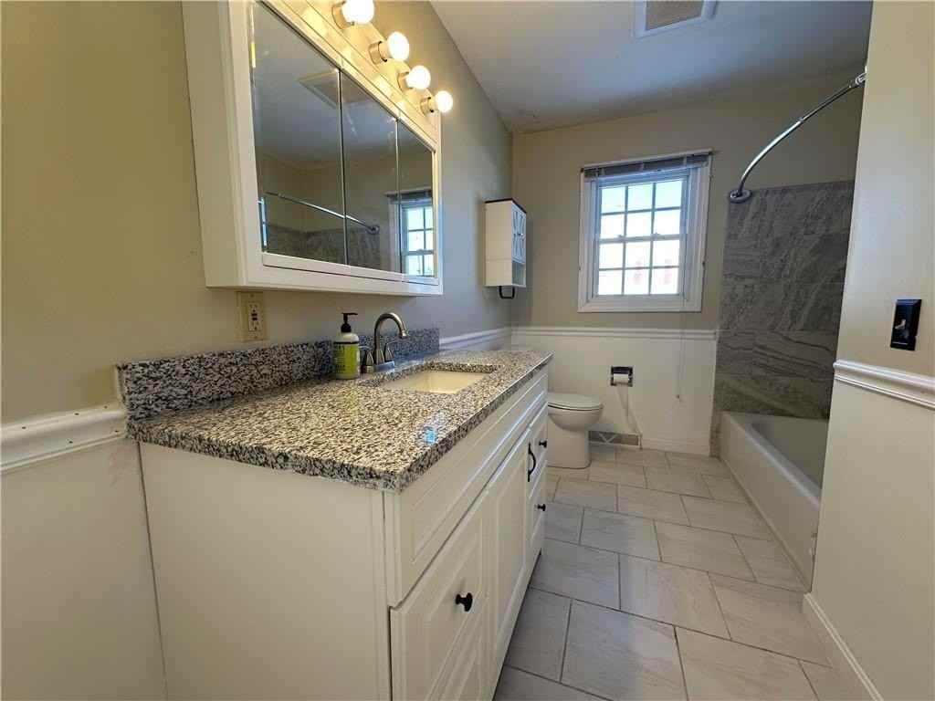 65 Ingalls St - Photo 4 of 21