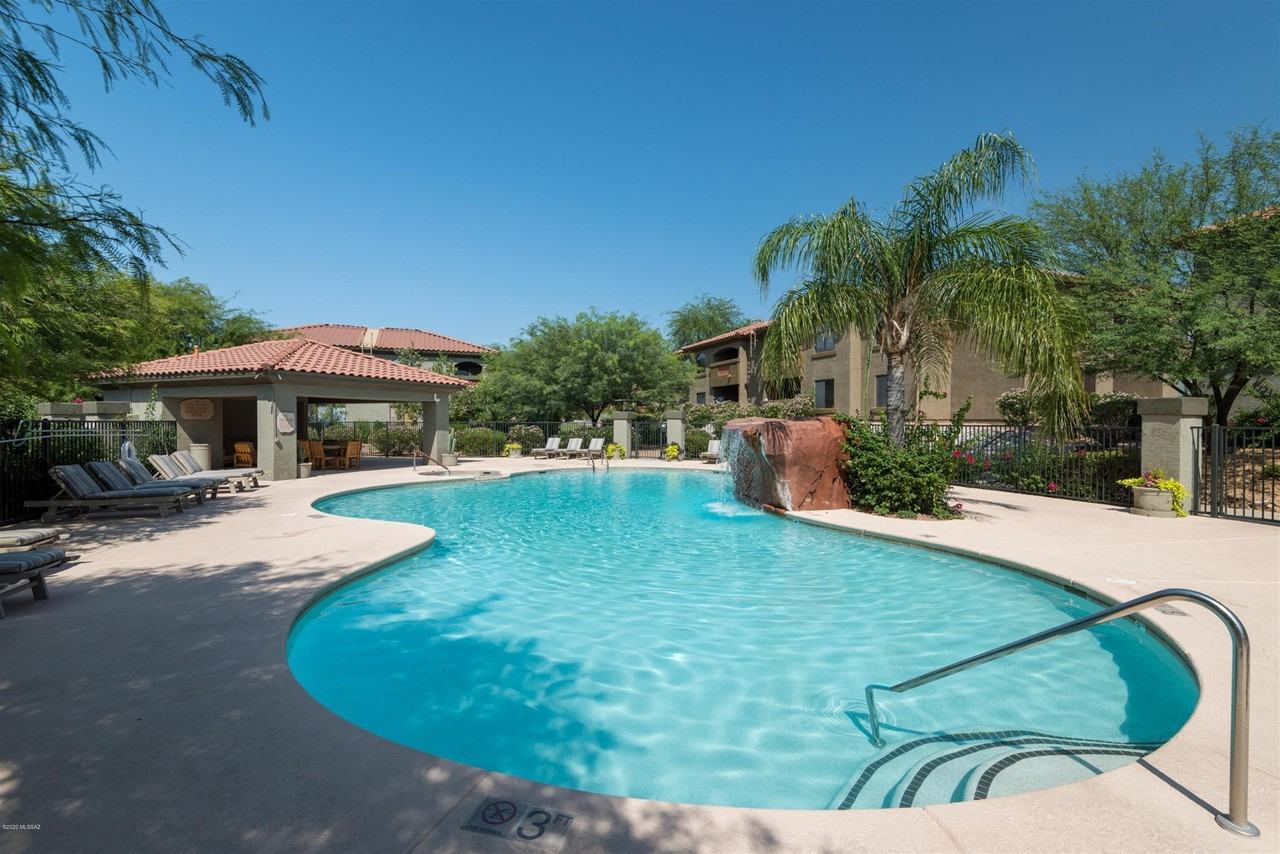 5751 N Kolb Rd Unit 30203 #30203 - Photo 3 of 24