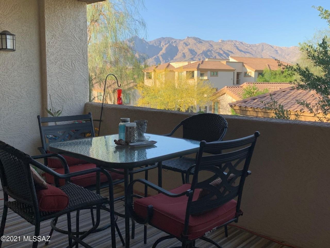 2550 E River Rd Unit 16301 #16301 - Photo 4 of 36