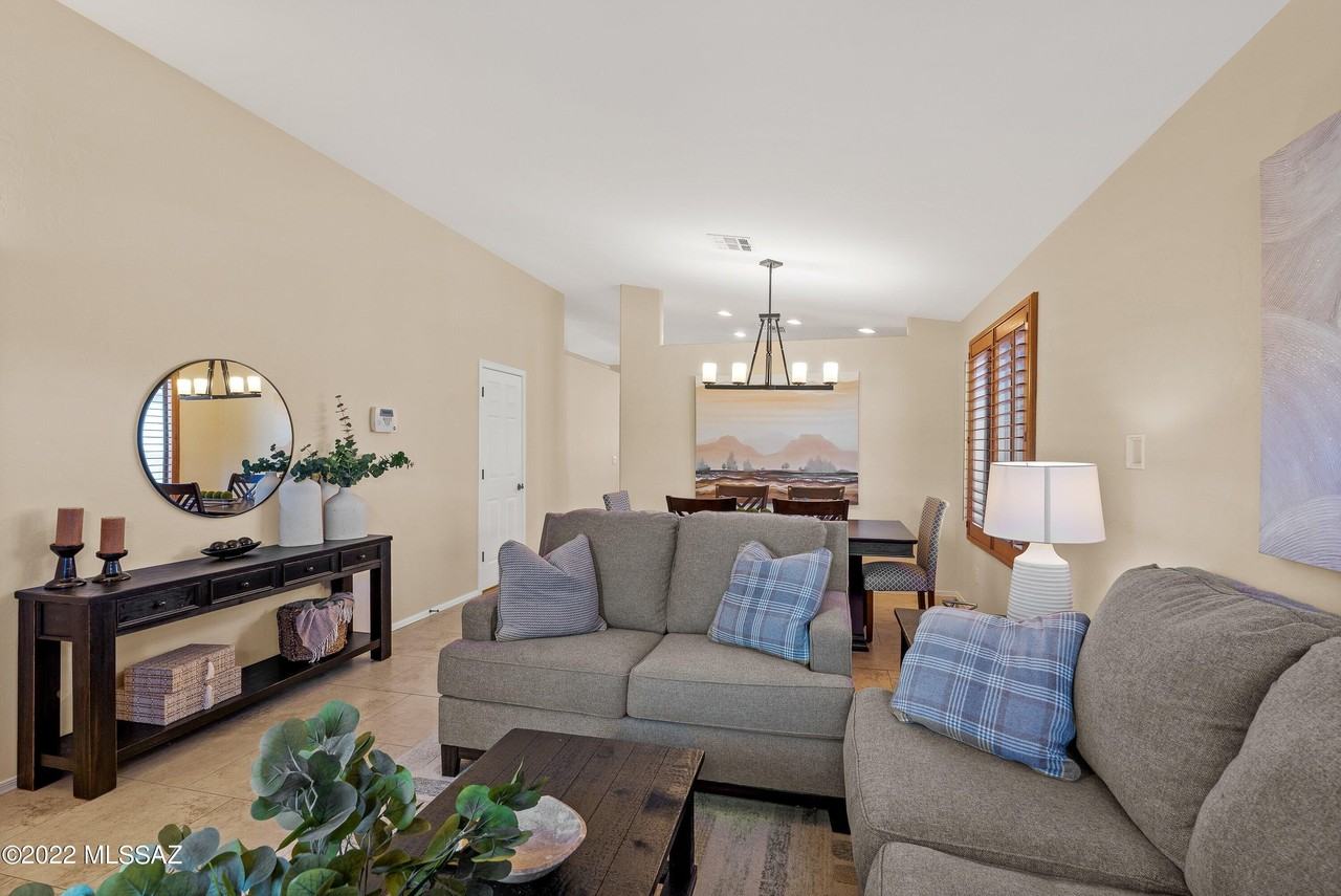 4906 N Sabino Gulch Ct - Photo 6 of 30