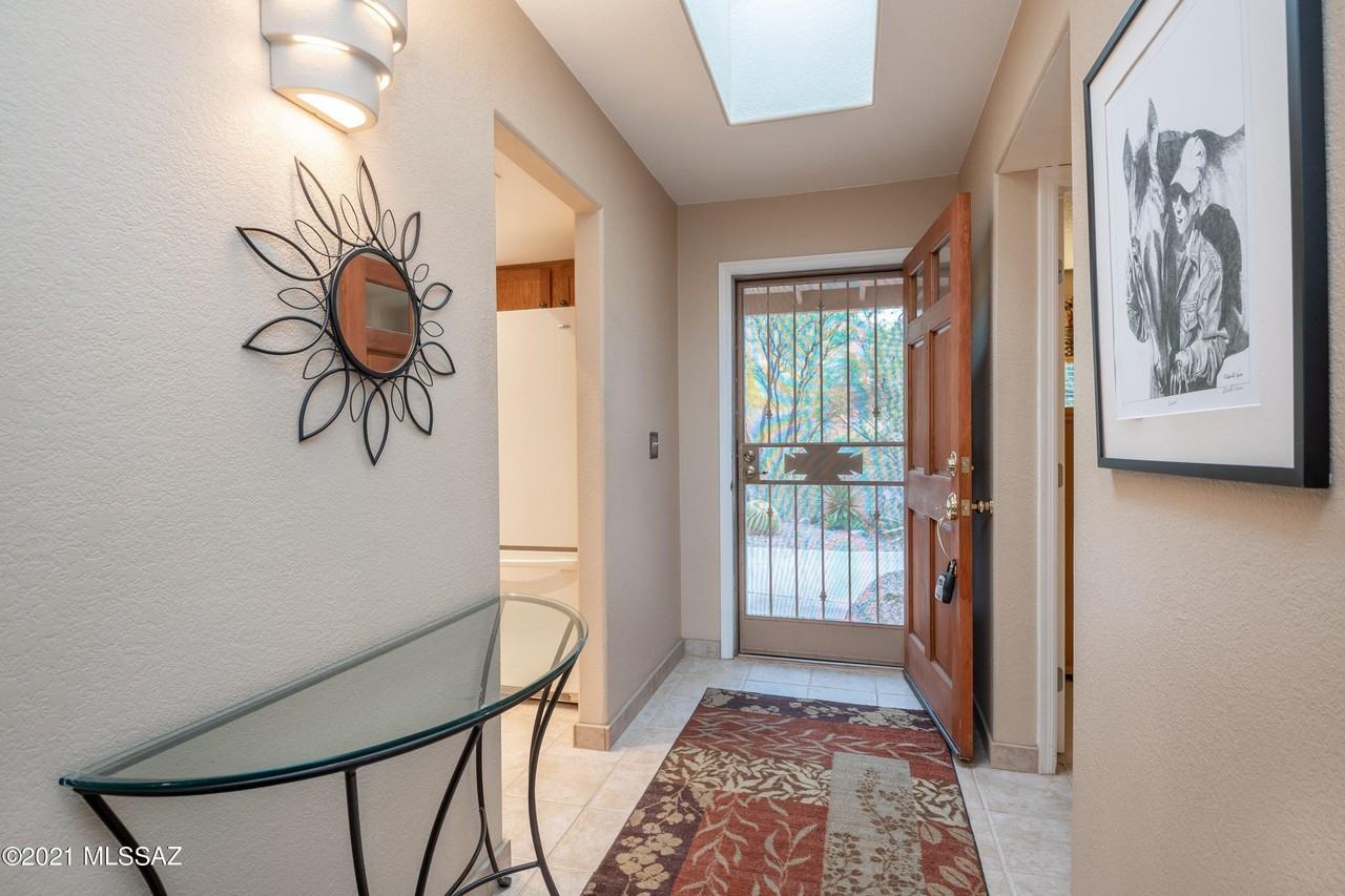 7601 N Calle Sin Envidia Apt 40 #40 - Photo 5 of 27