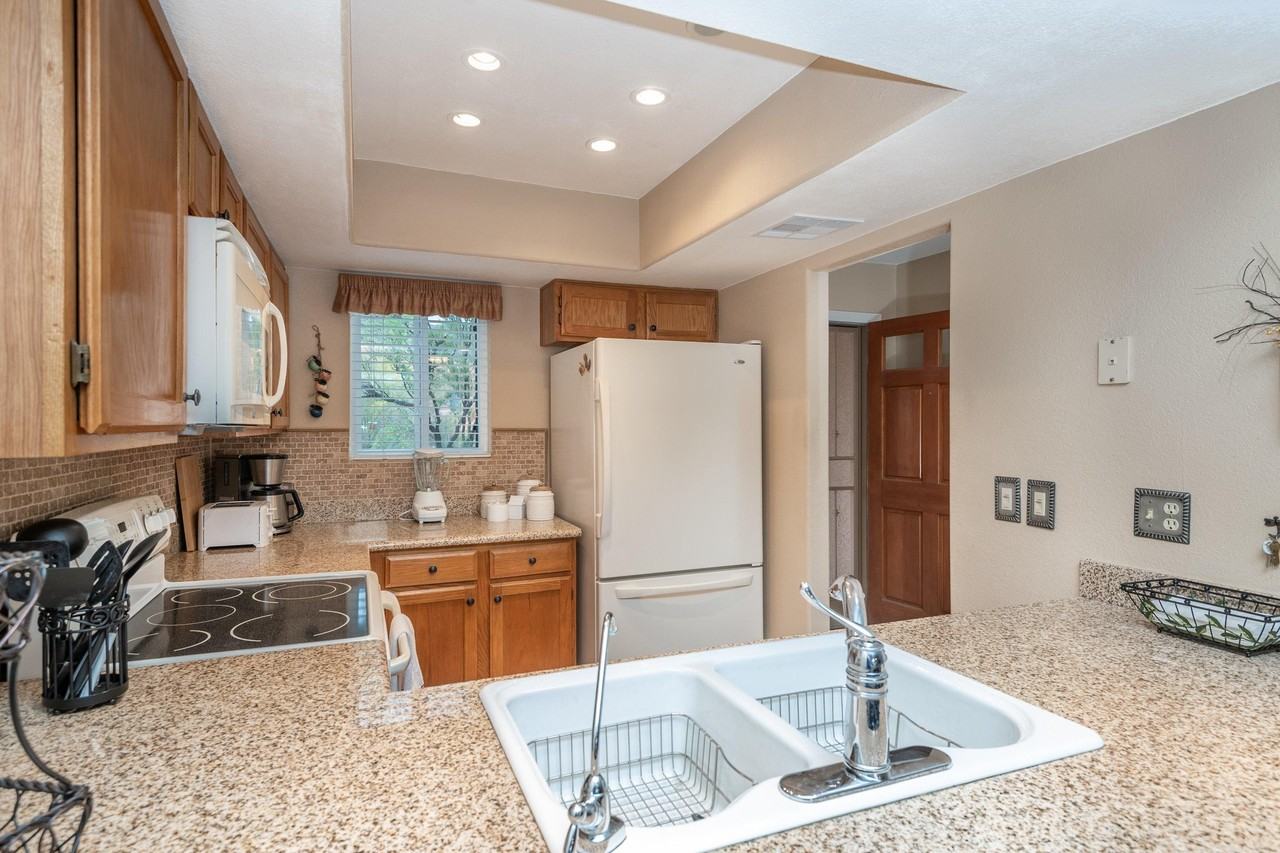 7601 N Calle Sin Envidia Apt 40 #40 - Photo 7 of 27