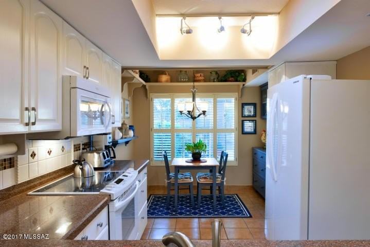 5466 N Arroyo Vista Dr - Photo 5 of 19