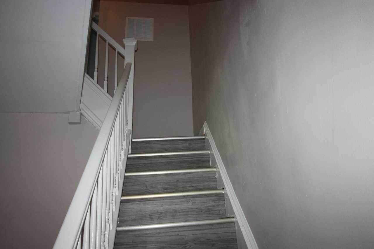 4023 Belwood Ave - Photo 5 of 9