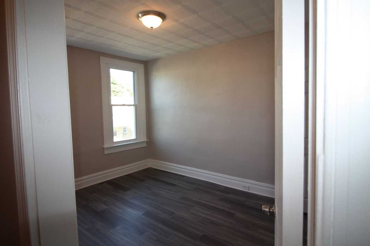 4023 Belwood Ave - Photo 7 of 9