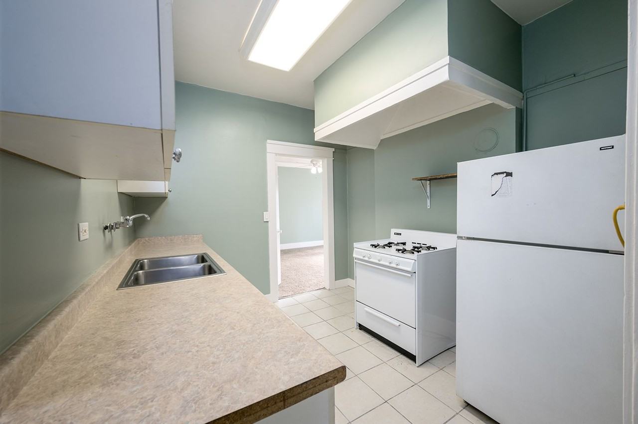 2820 6th Ave - Photo 7 of 13