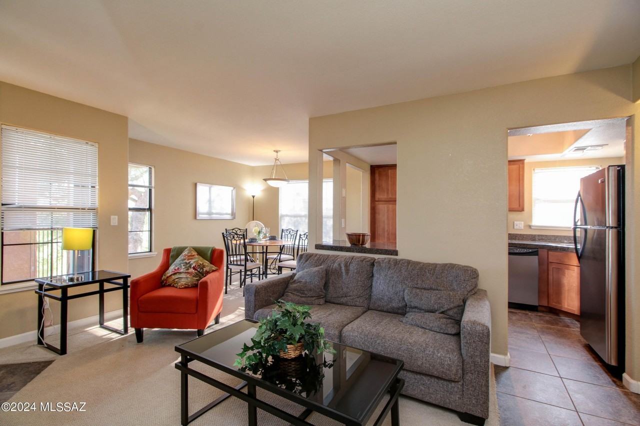 6651 N Campbell Ave Apt 224 #224 - Photo 2 of 19