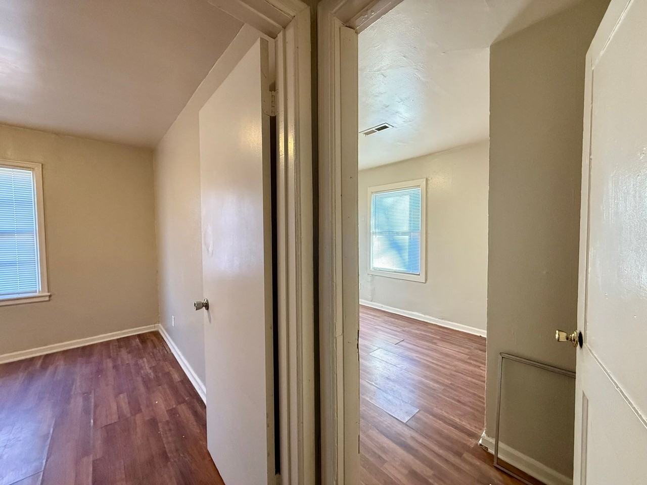 1443 S Hydraulic St - Photo 2 of 13