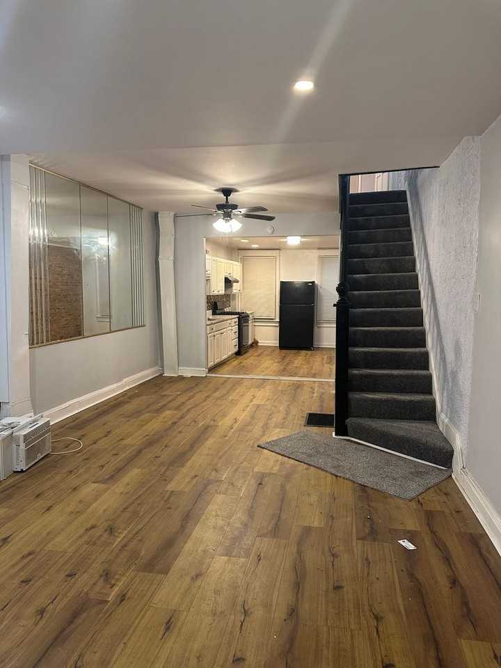 1141 Ashburton St - Photo 2 of 15