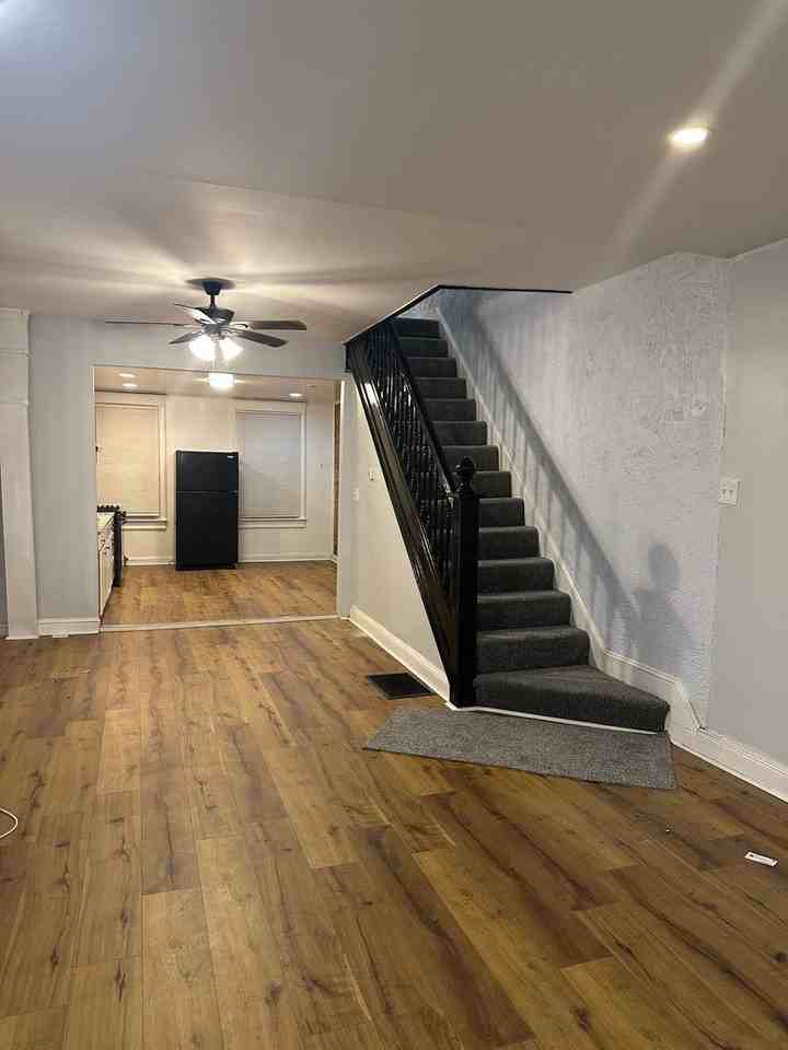 1141 Ashburton St - Photo 3 of 15