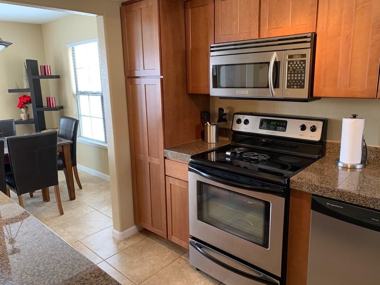 6651 N Campbell Ave Apt 138 #138 - Photo 4 of 23