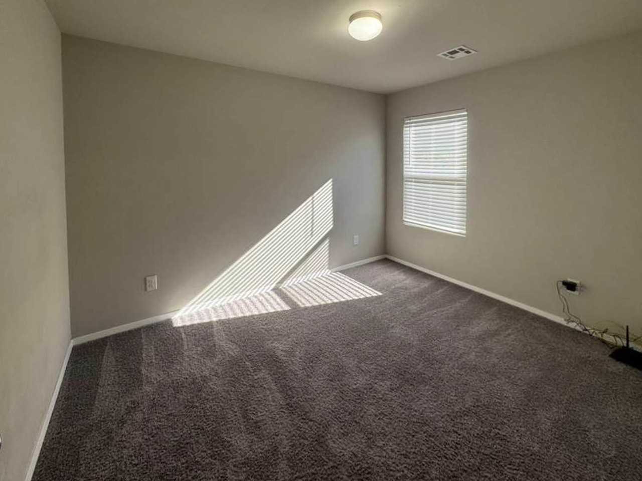 1515 Chuck Wagon Dr - Photo 7 of 16