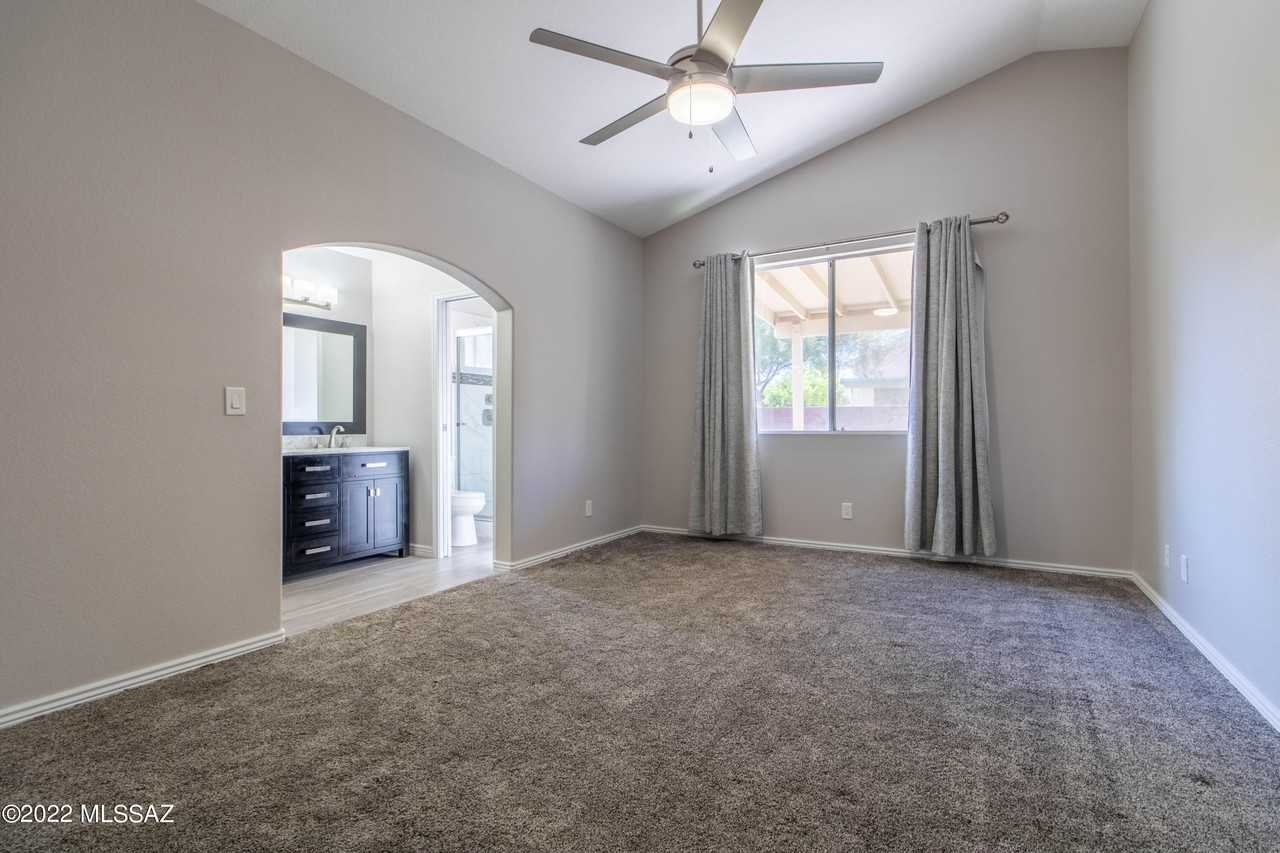 3688 W Sunglade Dr - Photo 7 of 16