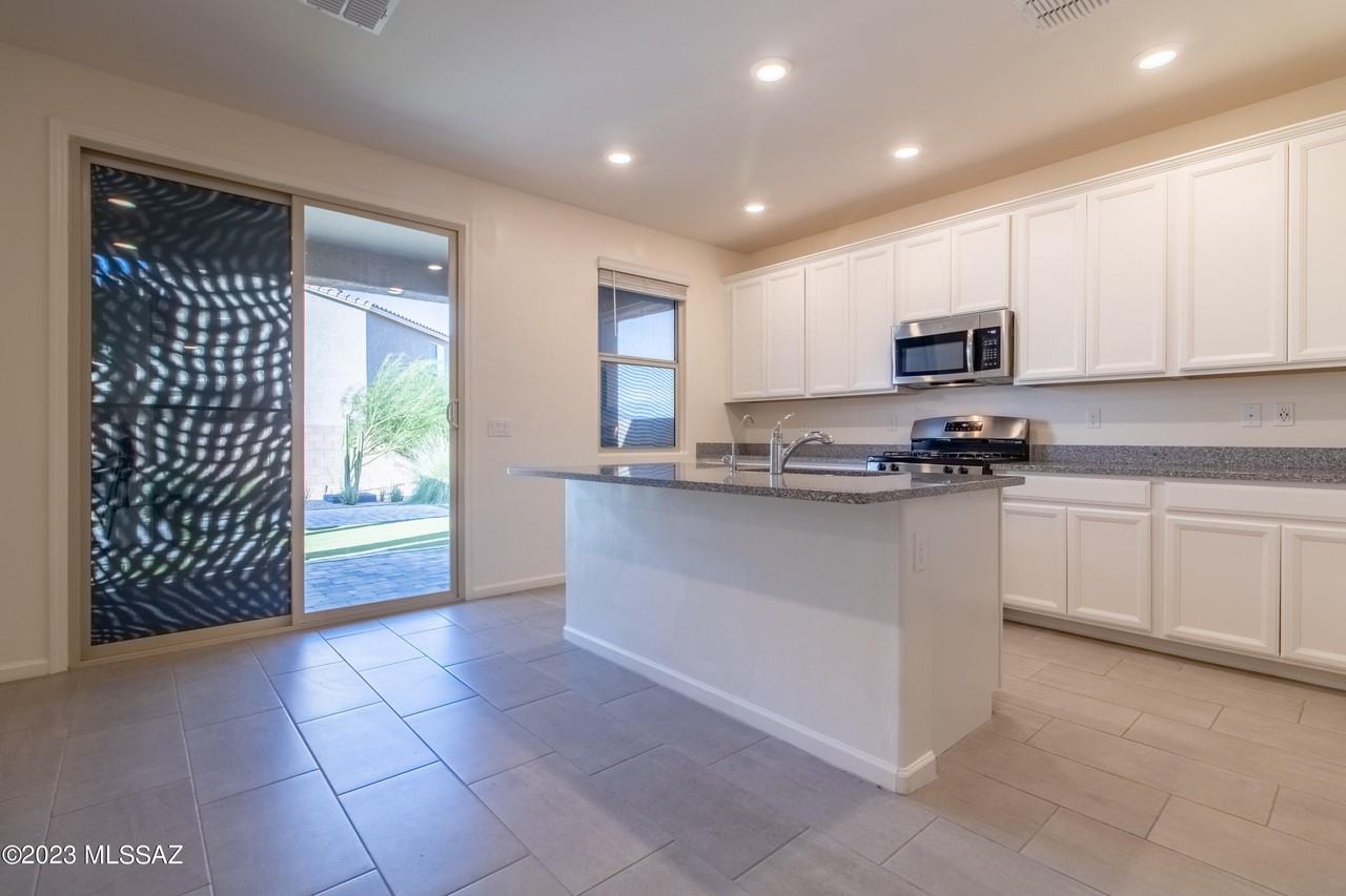 6836 W Canopus Loop - Photo 6 of 16