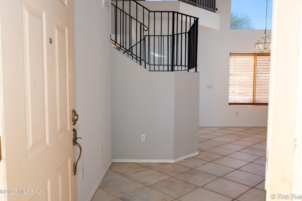 8619 S Desert Dove Dr - Photo 3 of 33