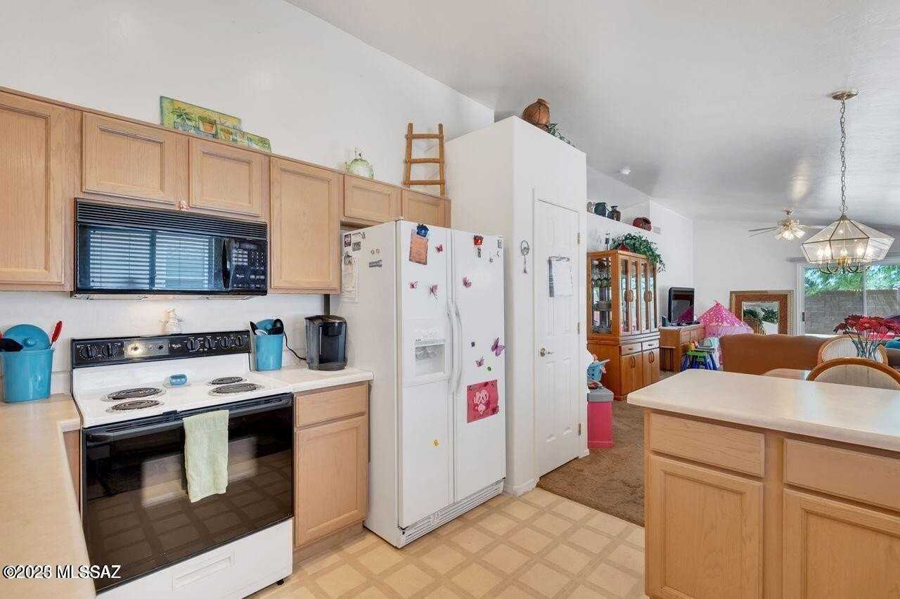 9091 N Ironwood Bluffs Ln - Photo 5 of 30