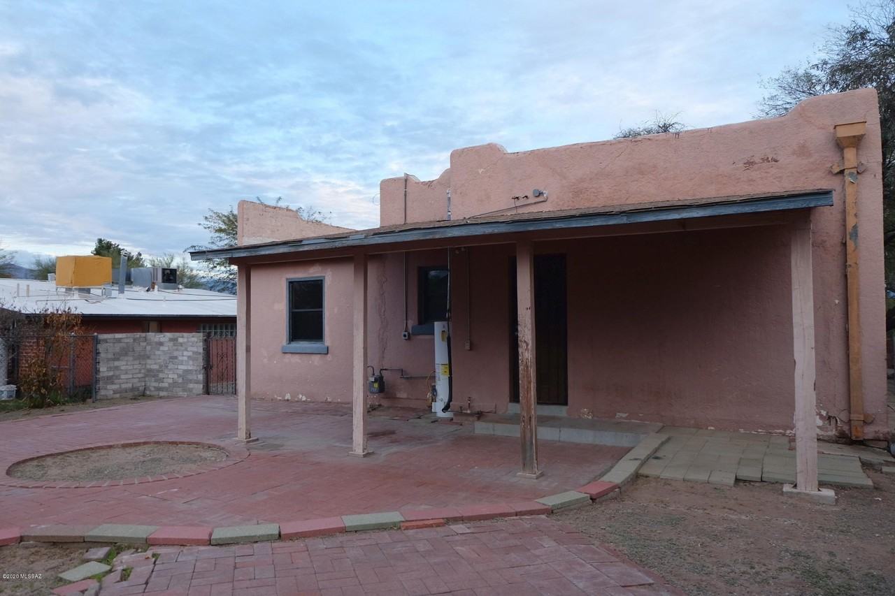 1513 N Winstel Blvd Unit 1 #1 - Photo 4 of 27