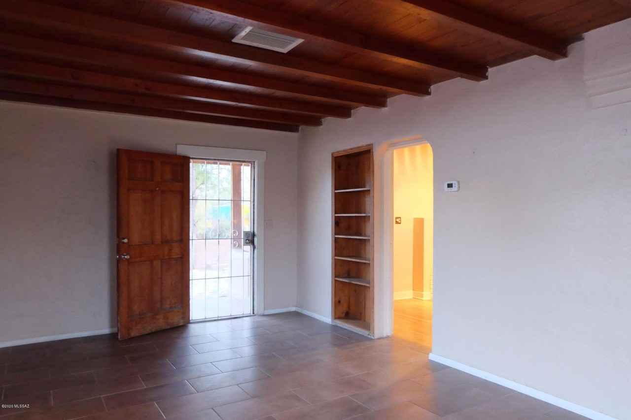 1513 N Winstel Blvd Unit 1 #1 - Photo 7 of 27